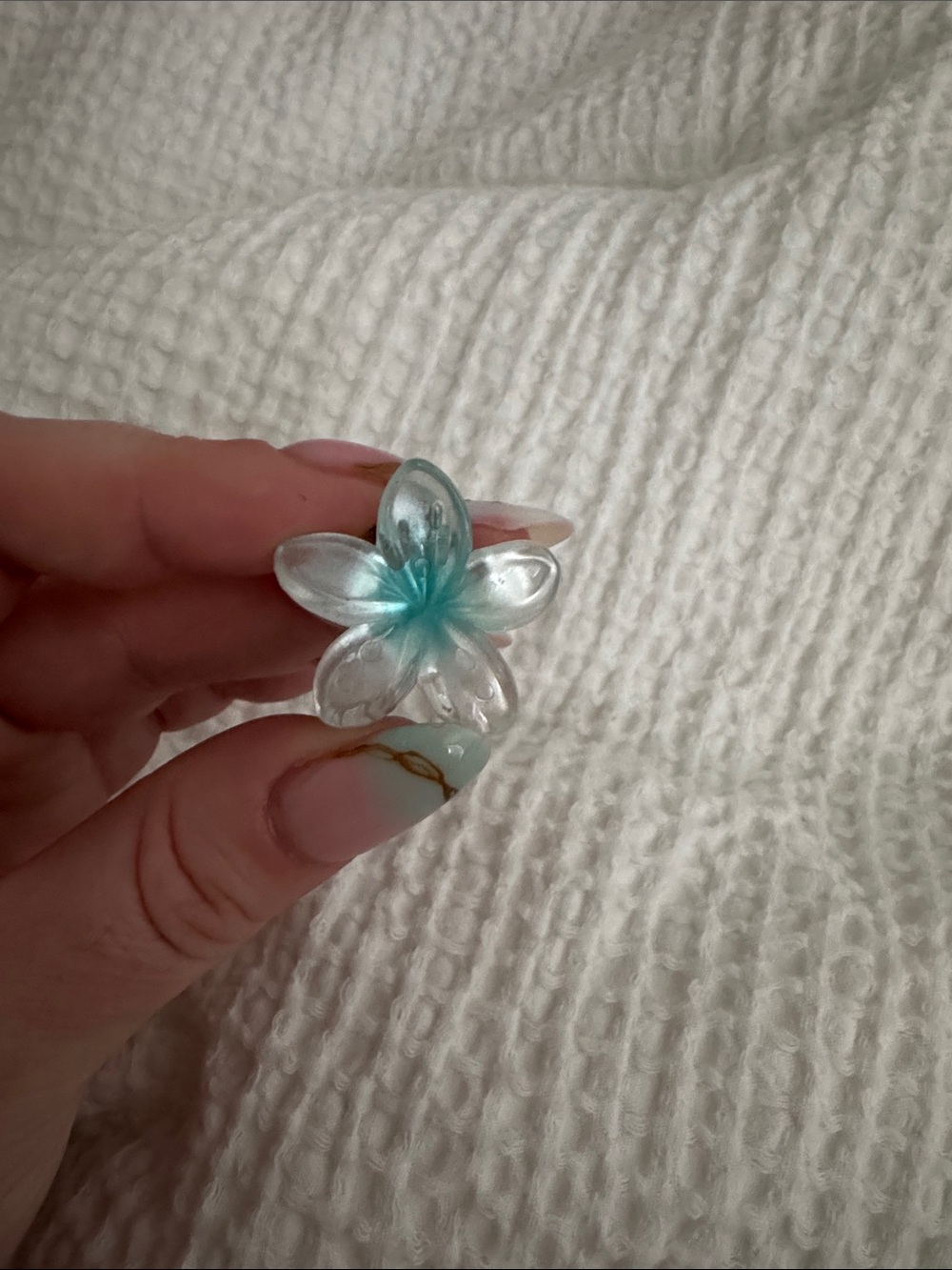 Emi Jay Clear and Aqua Flower Hair Clip